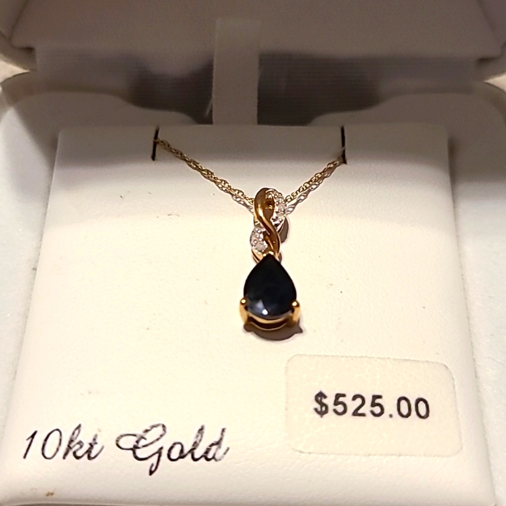 LE VIEUX BEAUTIFUL 10KT YELLOW GOLD SAPPHIRE PENDANT WITH DIAMOND ACCENT 18"